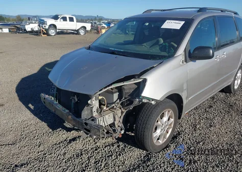 2005 Toyota Sienna Le from USA, damaged, VIN 5TDBA23C95S036104
